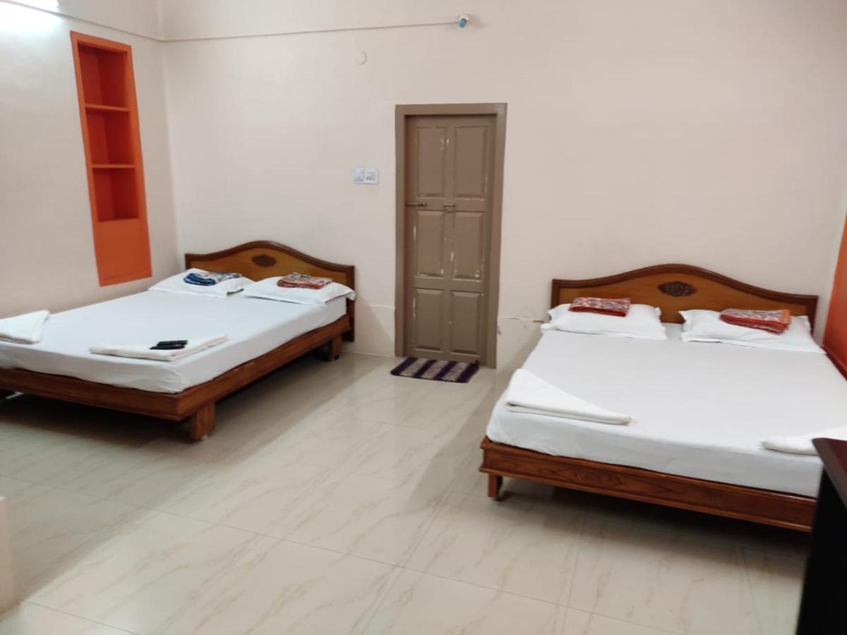 Sibi Lodge Coimbatore Extérieur photo