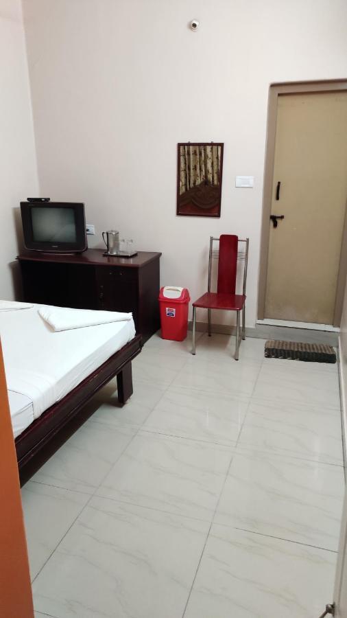 Sibi Lodge Coimbatore Extérieur photo