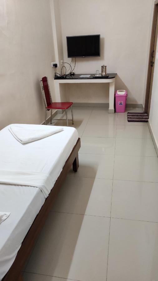Sibi Lodge Coimbatore Extérieur photo