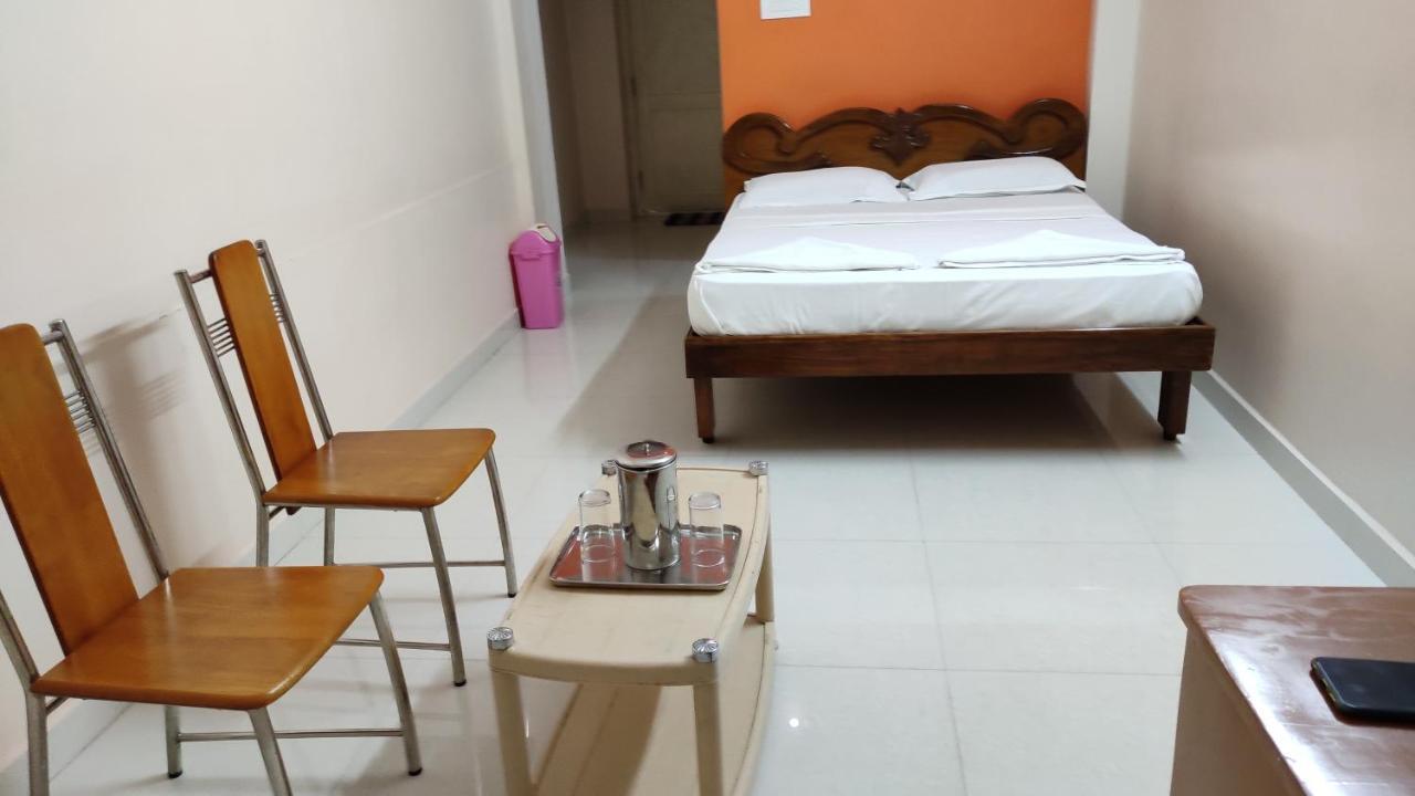 Sibi Lodge Coimbatore Extérieur photo
