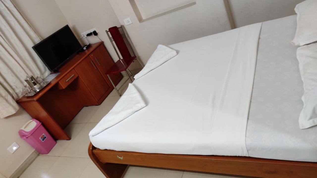 Sibi Lodge Coimbatore Extérieur photo